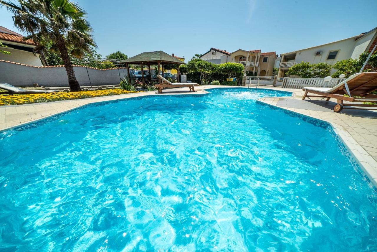 Villa Lulic Vir Exterior photo