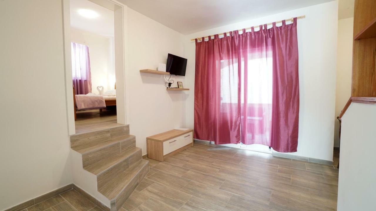 Villa Lulic Vir Exterior photo